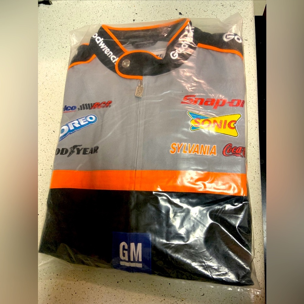 VINTAGE Early 2000’s KEVIN HARVICK NASCAR JACKET! NEVER WORN!